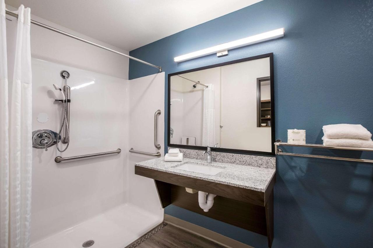WoodSpring Suites Detroit Madison Heights Buitenkant foto